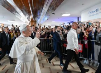 El Papa León XIV fue operado con éxito: qué se sabe sobre su salud y cuánto tiempo permanecerá internado